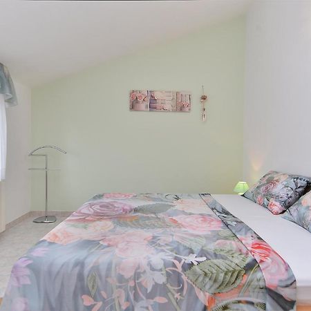 Apartments Mira 1293 法扎纳 外观 照片