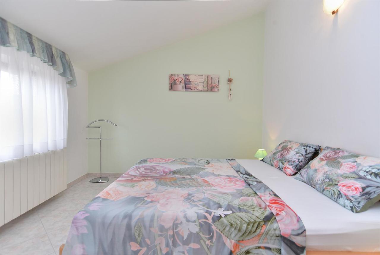 Apartments Mira 1293 法扎纳 外观 照片