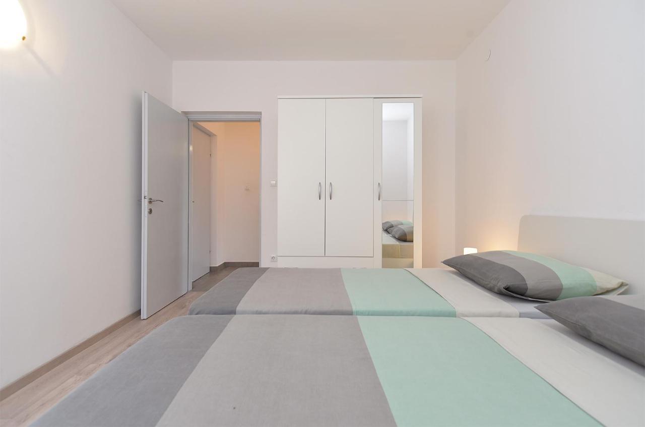 Apartments Mira 1293 法扎纳 外观 照片