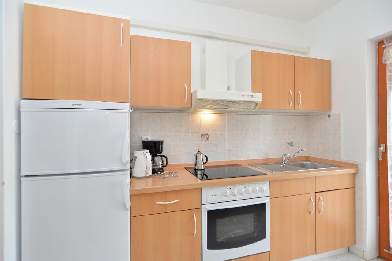 Apartments Mira 1293 法扎纳 外观 照片
