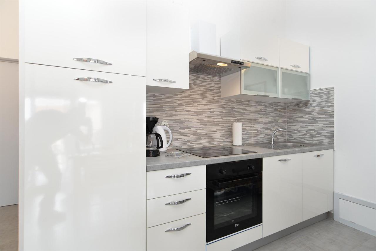 Apartments Mira 1293 法扎纳 外观 照片