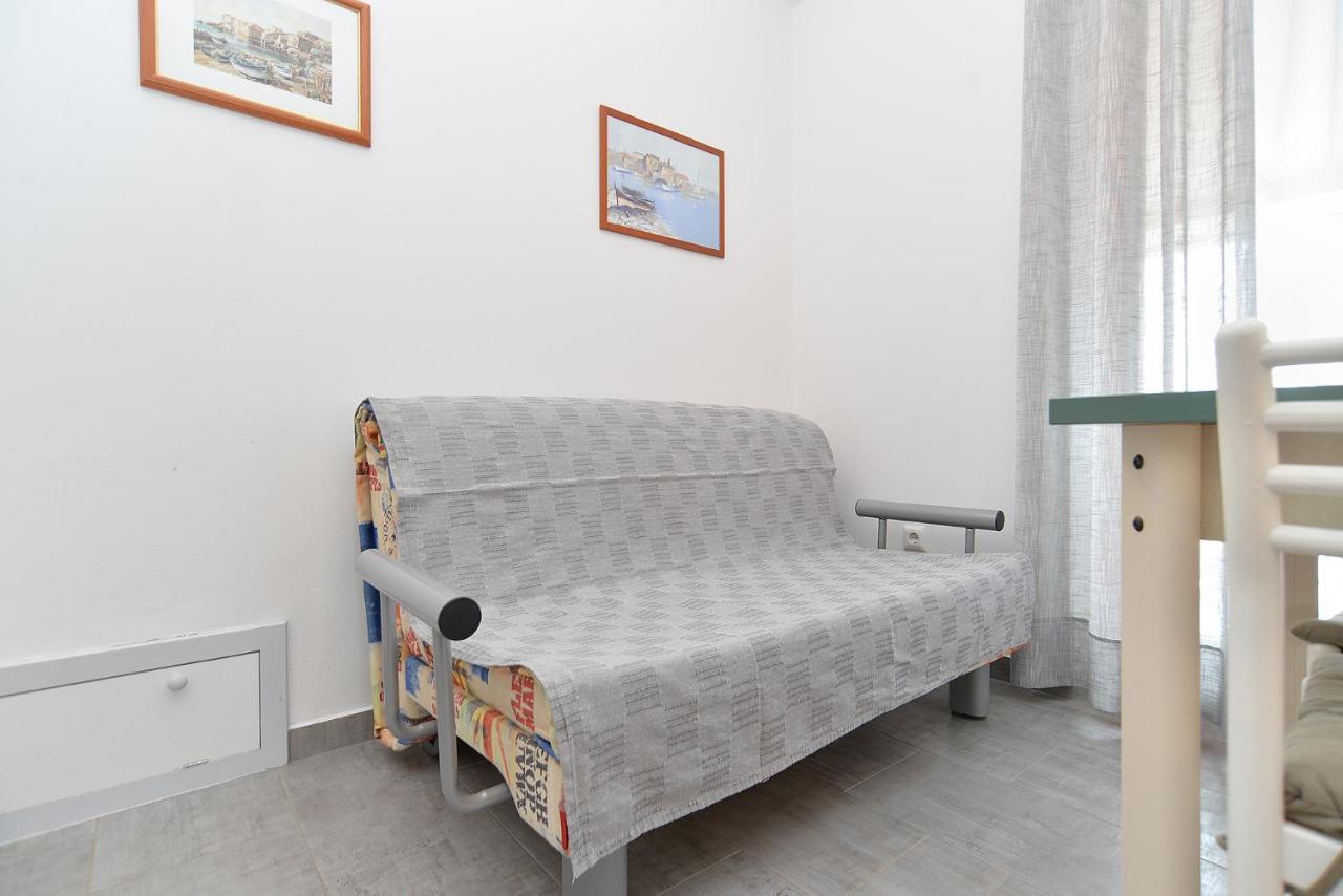 Apartments Mira 1293 法扎纳 外观 照片