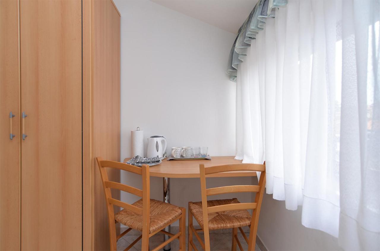 Apartments Mira 1293 法扎纳 外观 照片