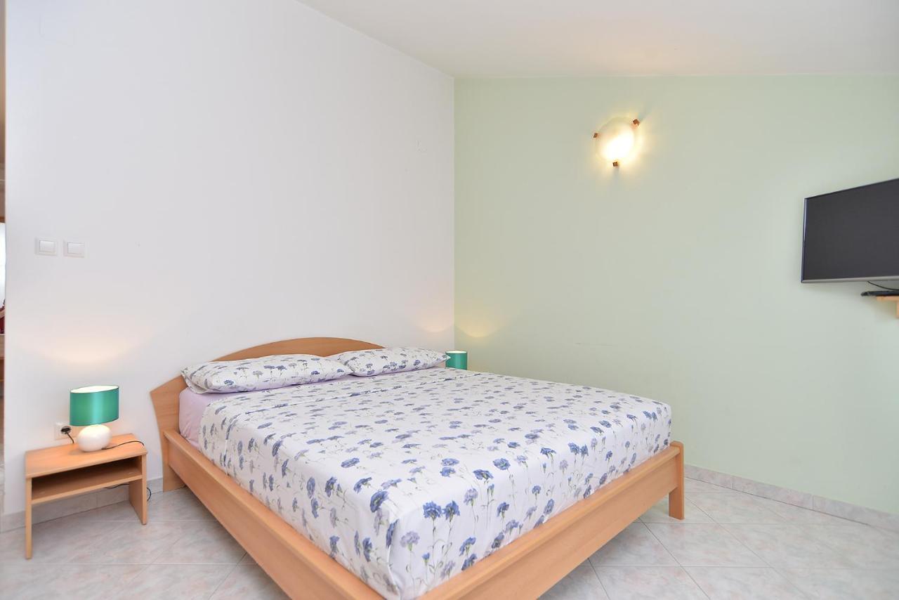 Apartments Mira 1293 法扎纳 外观 照片
