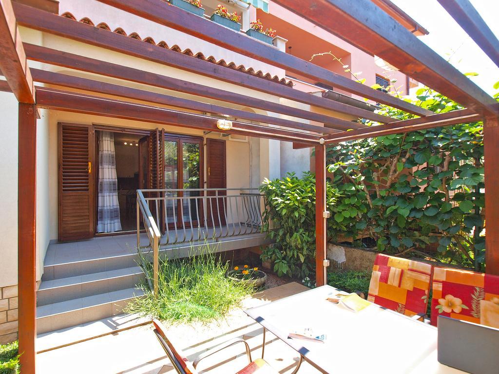 Apartments Mira 1293 法扎纳 外观 照片