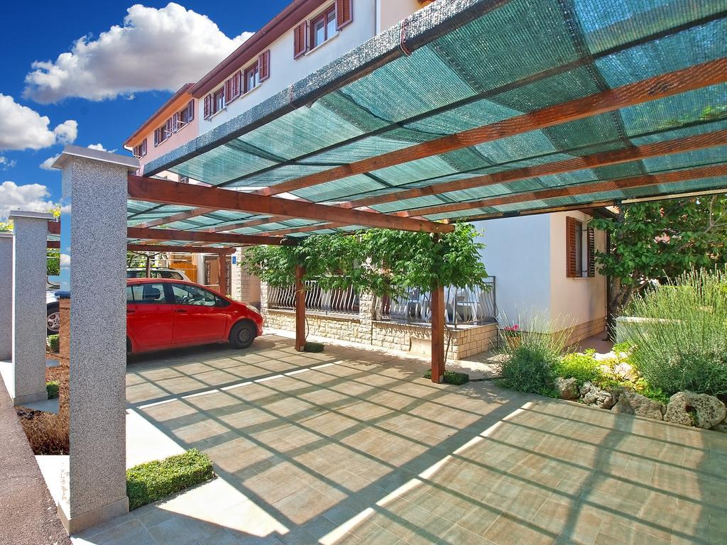 Apartments Mira 1293 法扎纳 外观 照片